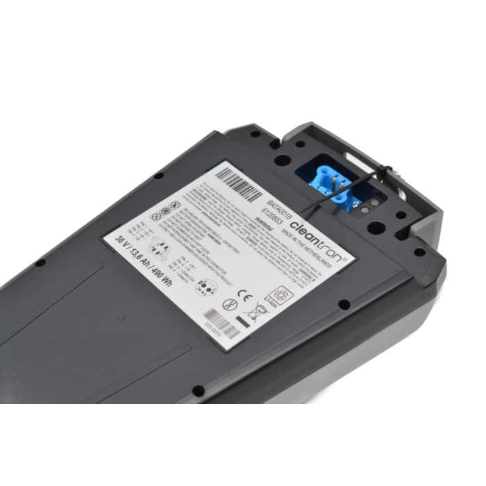 Sur cette image, on voit l'arrière de la batterie Van Raam slim 13.6. Ici, l'image est un peu plus zoomée.